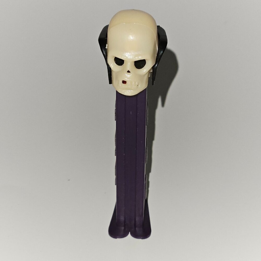 VTG Skull Halloween Pez Dispenser Skeleton Purple (Yugoslavia)